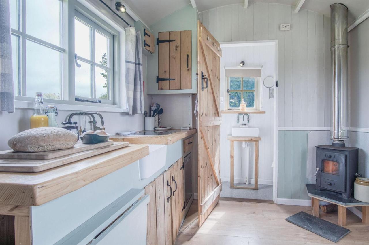 Apartment Haven View - 1 Bedroom Shepherds Hut - St Ishmaels *