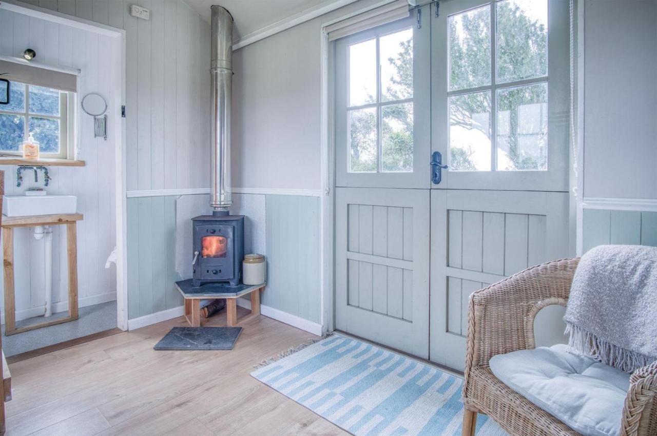 Haven View - 1 Bedroom Shepherds Hut - St Ishmaels Saint Ishmaels (Pembrokeshire)