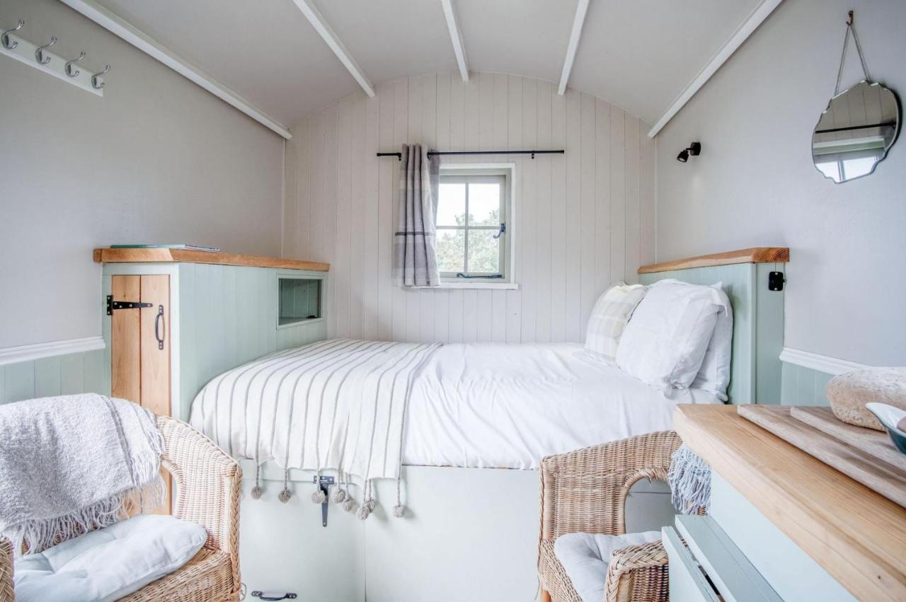 Haven View - 1 Bedroom Shepherds Hut - St Ishmaels Apartment Saint Ishmaels (Pembrokeshire)